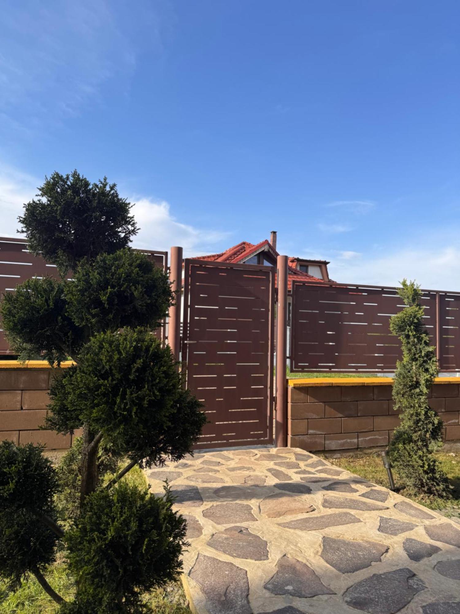 Villa Casa Casy Oradea Exterior foto